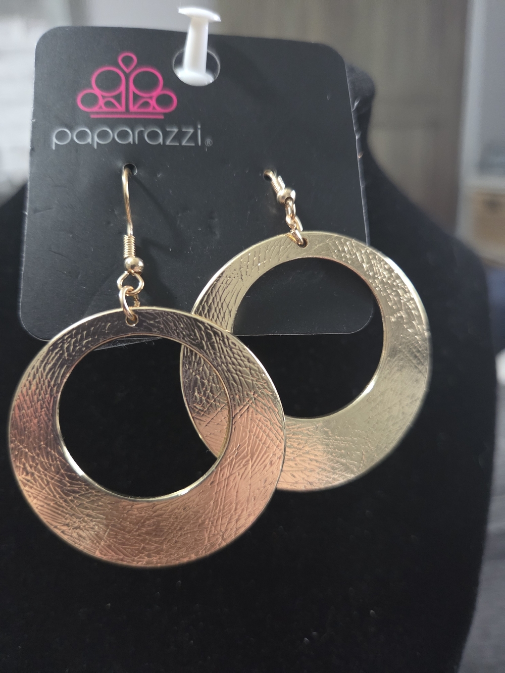 #161 paparazzi Gold Open Textured Circle Dangle Earrings